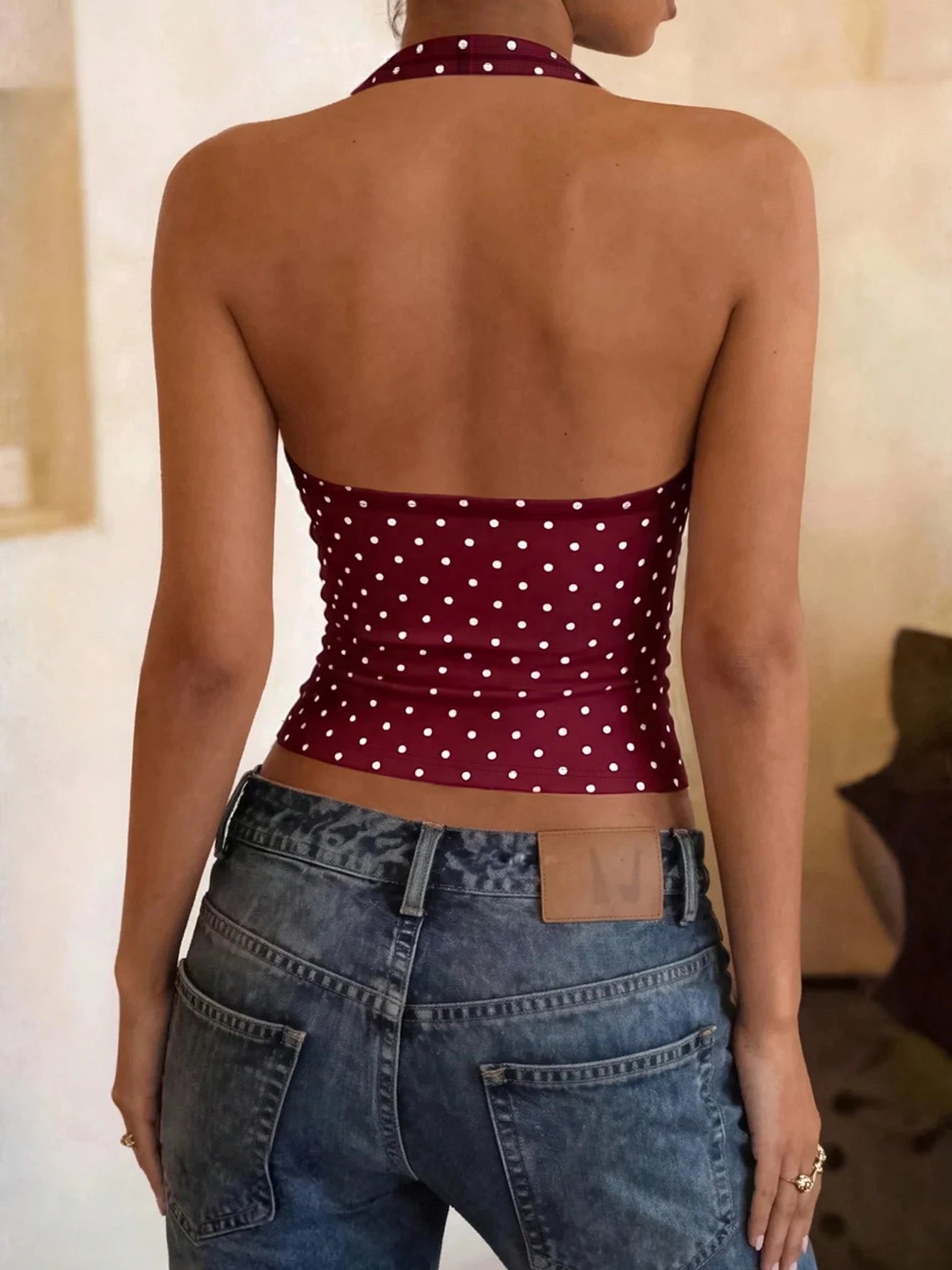 Top Halter com Bolinhas e Costas Abertas
