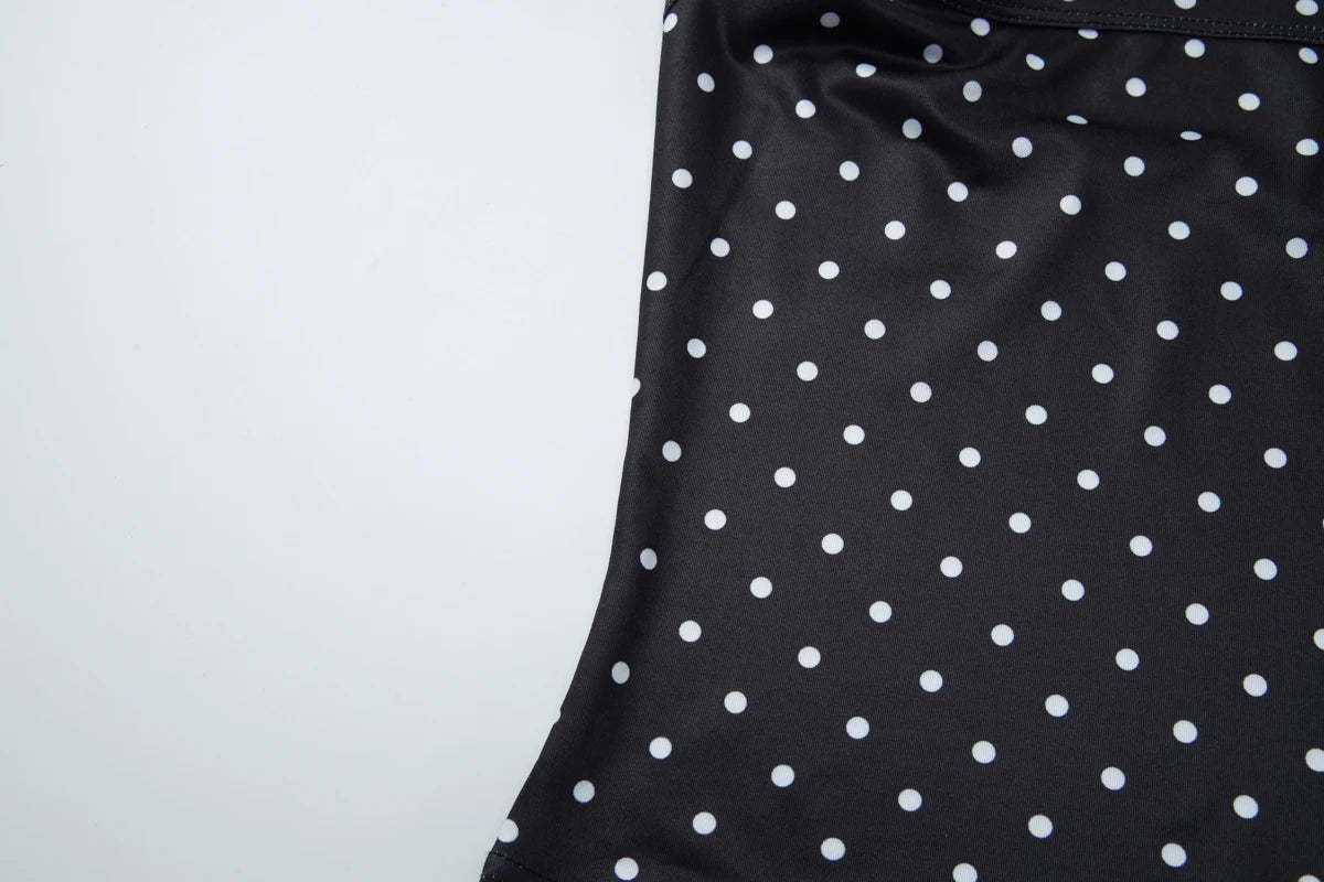 Top Halter com Bolinhas e Costas Abertas